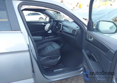 2024 Volkswagen Atlas Cross Sport 2.0T Sel R-Line z USA, uszkodzony, nr VIN 1V2AE2CA5RC203465